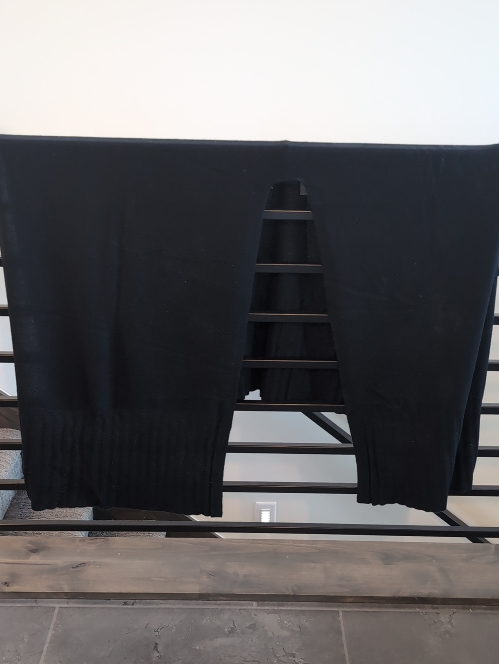 Kinross Women's Black Cashmere Wrap